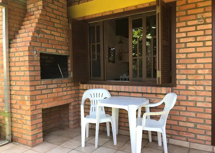 Pousada E Residencial Canto Verde...A Uma Quadra Da Melhor Praia... Bombinhas